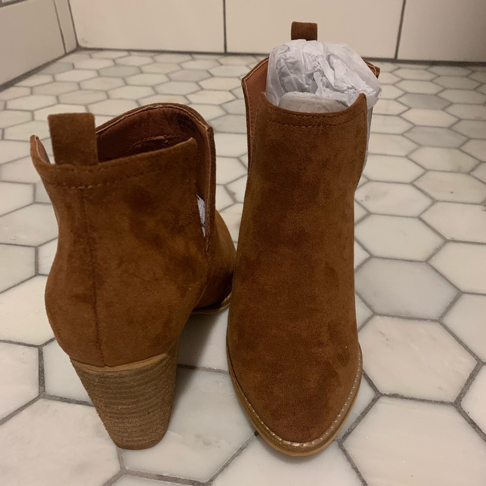 BEAST FASHION size 7 booties